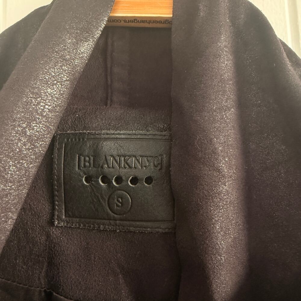 BLANK NYC Faux-Leather Drape Front Moto Jacket Size Small - Picture 5 of 10